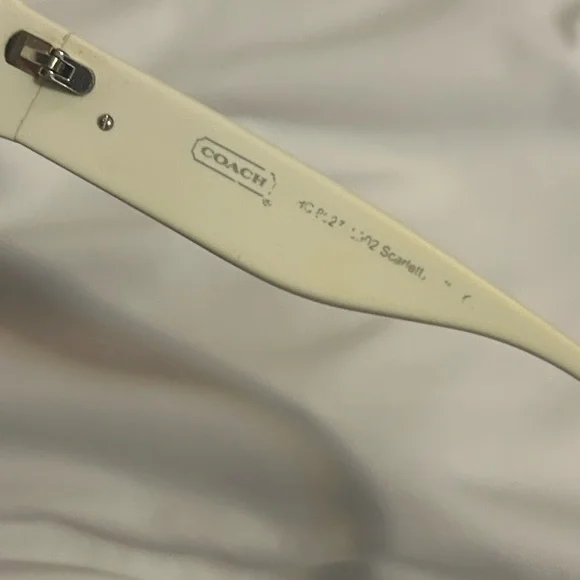 Coach Heart Studded Vintage Rare Chic White Sunglasses - Picture 6 of 10